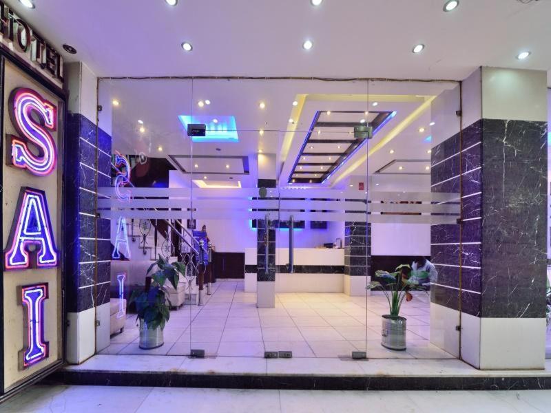 Hotel Sai International New Delhi Exteriör bild