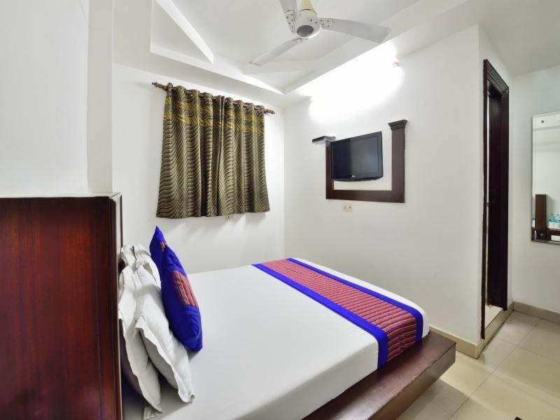 Hotel Sai International New Delhi Exteriör bild